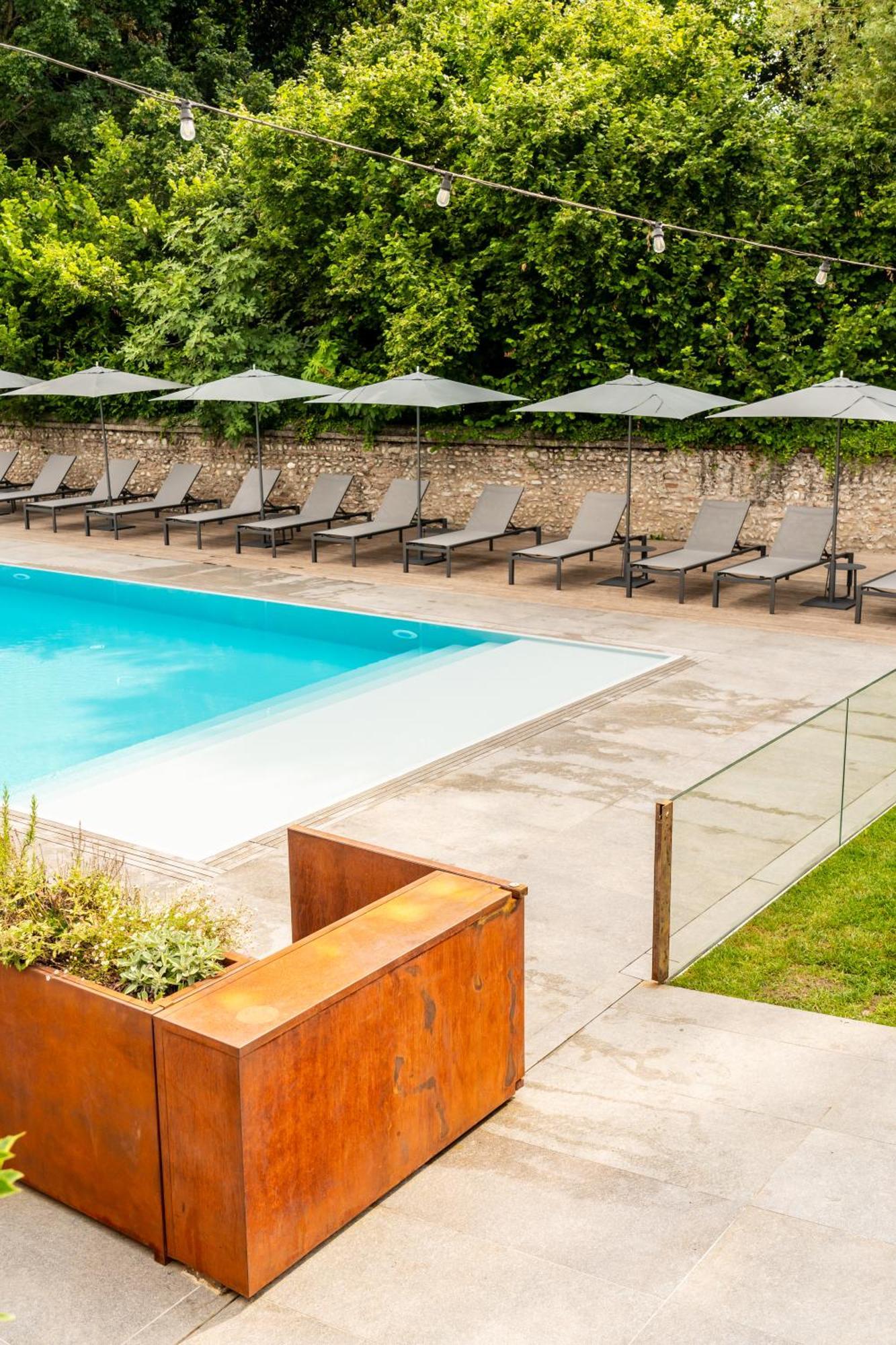 Sweet Hotel Лонга Экстерьер фото